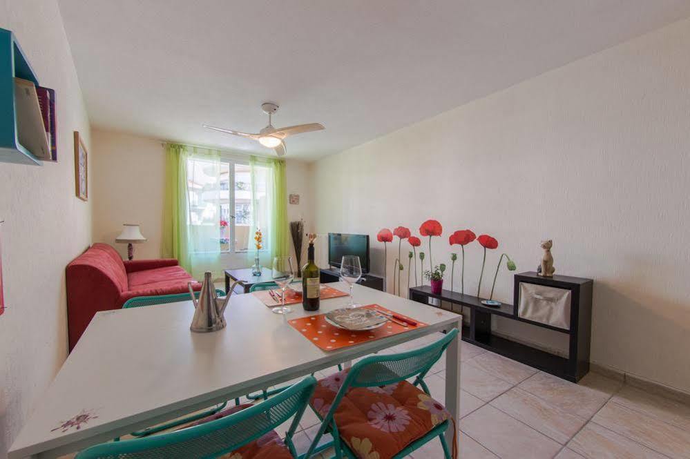Blue Lagon Five Stars Holiday House Νίκαια Εξωτερικό φωτογραφία