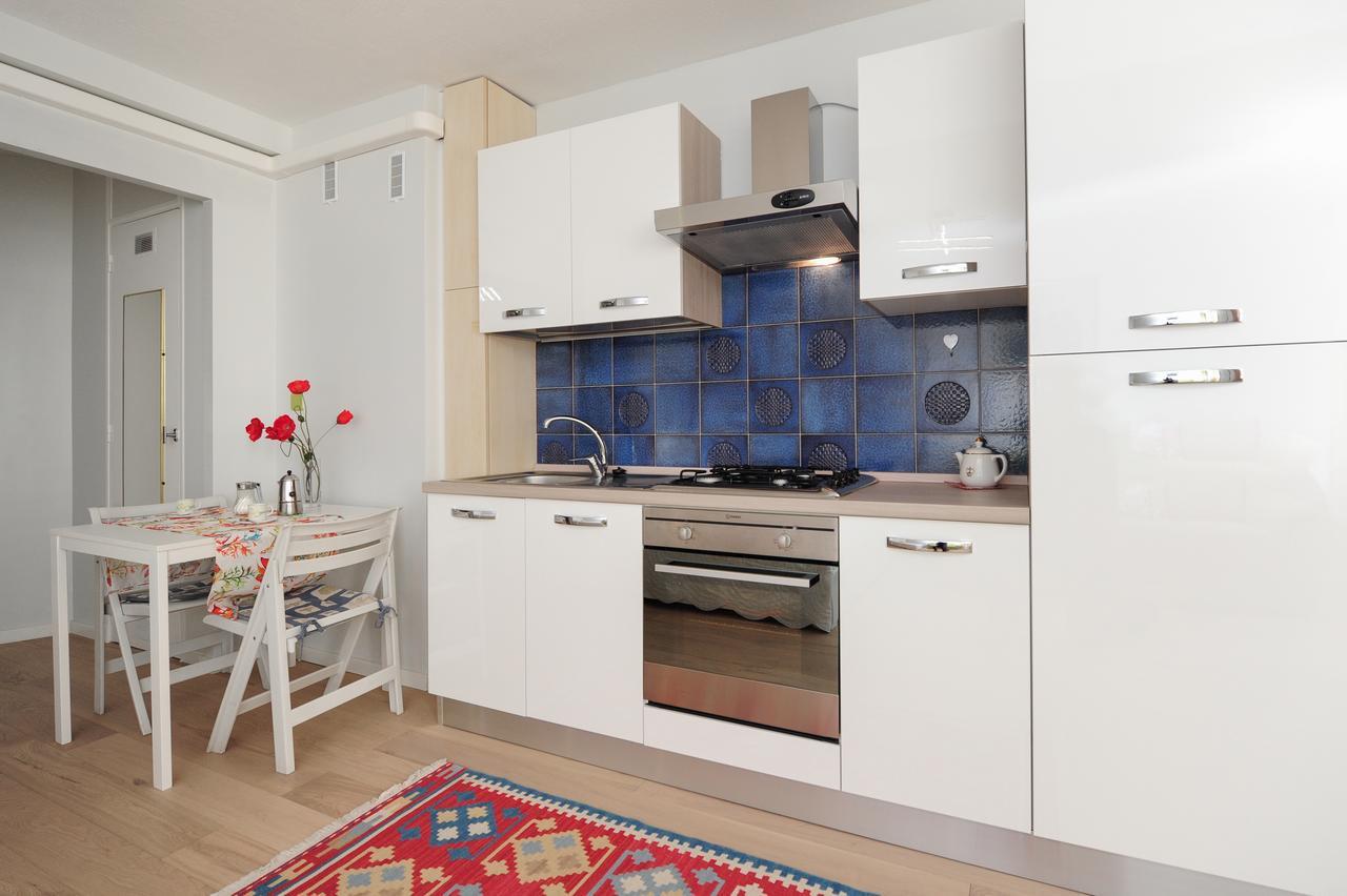 Blue Lagon Five Stars Holiday House Νίκαια Εξωτερικό φωτογραφία